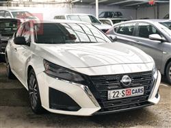 نيسان ألتيما